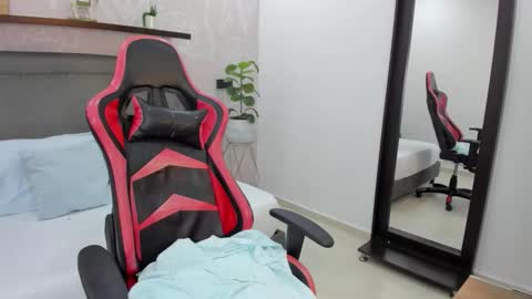 M A D I S O N online show from February 16, 7:21 pm