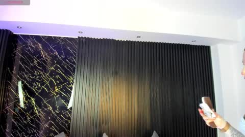 Snapshot of madisonanngel chatting on November 11, 7:58 pm Madison Angel online show from November 11, 7:58 pm