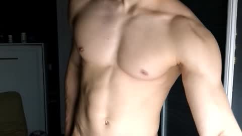 madisonboy2 online show from November 18, 12:05 am