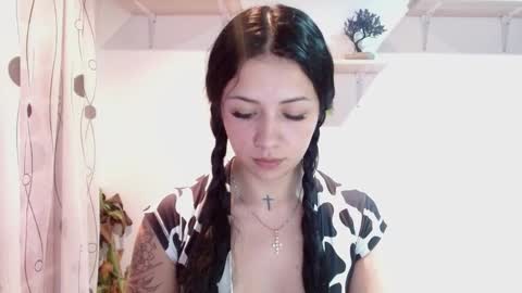 Madison Cambel online show from December 11, 11:00 pm