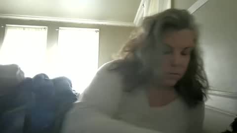 Snapshot of madisonfelicia chatting on November 19, 3:23 pm Madison online show from November 19, 3:23 pm