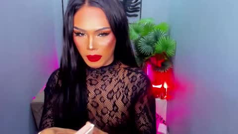 Snapshot of madisonwill_ chatting on December 2, 3:34 am MADISONWILL online show from December 2, 3:34 am