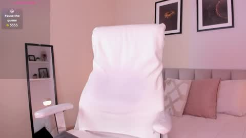 madisson_blue_ online show from May 21, 2:35 pm