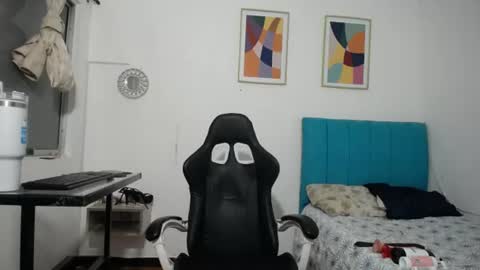 madisson_jones18 online show from June 16, 6:10 pm