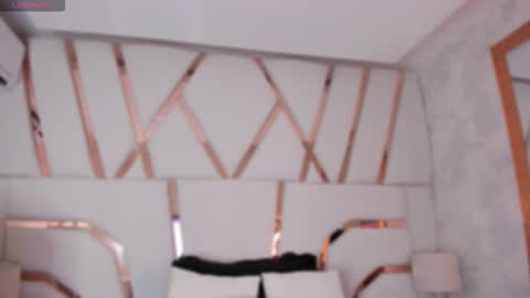 Snapshot of madisson_rivas chatting on September 24, 7:17 pm online show from September 24, 7:17 pm