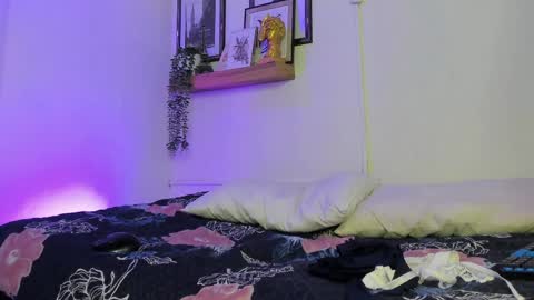    online show from May 15, 5:53 pm