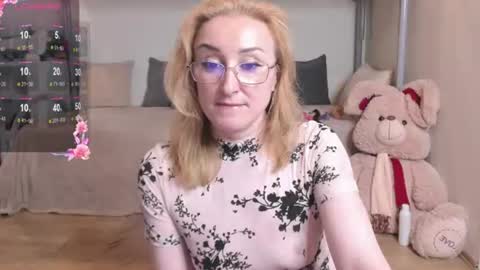 Madisson online show from June 18, 12:55 am