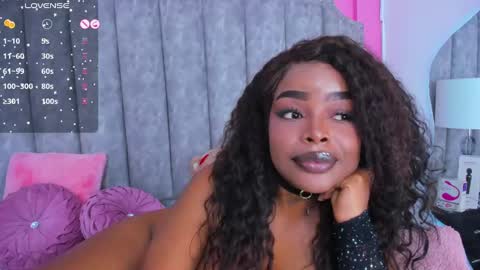 Snapshot of madissonlopez chatting on February 22, 1:22 am Madisson Lopez online show from February 22, 1:22 am