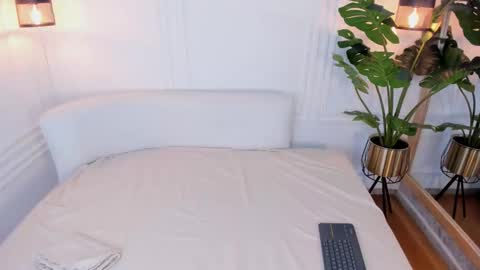 madissonmoore5 online show from October 3, 12:02 pm