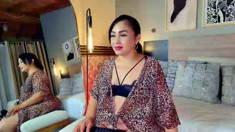 Snapshot of madissonone1 chatting on May 14, 1:34 am MADISSOONE online show from May 14, 1:34 am