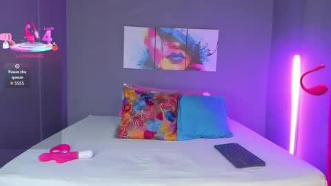 Madi online show from November 24, 6:18 pm