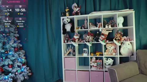 Alice online show from December 28, 3:26 pm