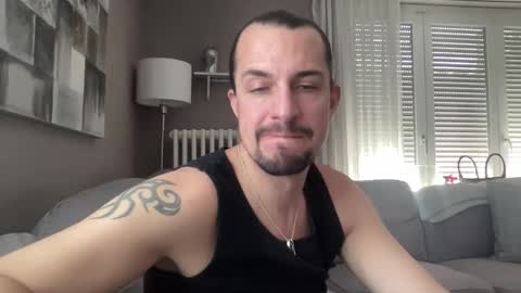 Mad88 online show from April 22, 11:01 am