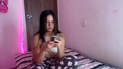 Snapshot of mady_gh chatting on July 2, 5:35 am mady online show from July 2, 5:35 am