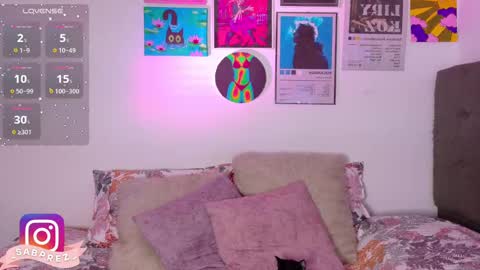 Snapshot of mady_malkovax chatting on October 2, 9:11 pm Mady online show from October 2, 9:11 pm