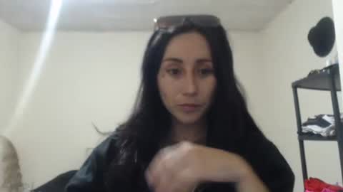 Snapshot of mady_tattoo chatting on October 22, 3:40 am mady_tattoo online show from October 22, 3:40 am