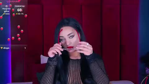 MadyLuxx online show from April 16, 7:14 pm