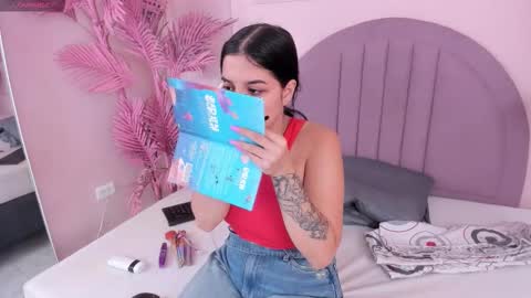 madyscarlett online show from October 21, 11:55 am