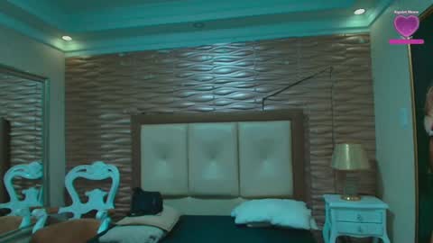 madyscarlett online show from December 3, 12:03 pm