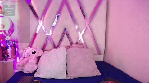 Madyson online show from April 30, 12:00 pm
