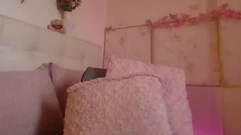 Snapshot of madysson__js_ chatting on July 1, 6:18 pm madysson__js_ online show from July 1, 6:18 pm