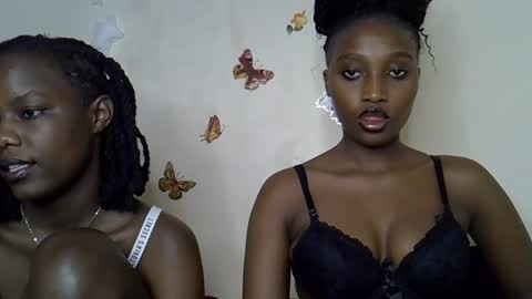 Maee online show from December 2, 5:08 pm