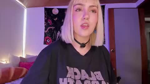 Maeve  schedule 11 am- 530 pm colombia time  online show from March 6, 4:03 pm