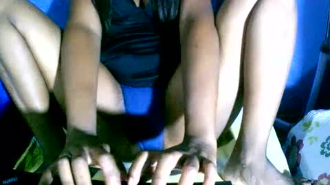 MaelahLove online show from January 4, 1:21 am