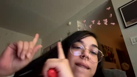 Mae Mariposa  online show from February 21, 12:55 am