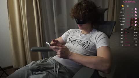 Snapshot of maestro3369 chatting on November 29, 2:20 pm Mike XMaestro 3369 online show from November 29, 2:20 pm