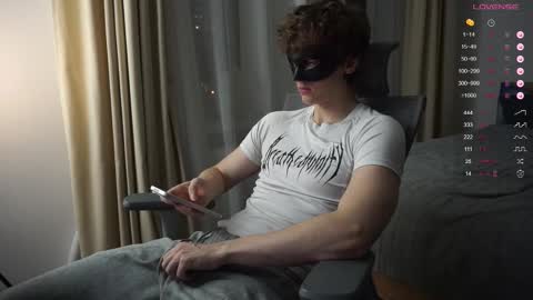 Snapshot of maestro3369 chatting on January 6, 7:50 pm Mike XMaestro 3369 online show from January 6, 7:50 pm