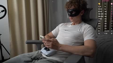 Snapshot of maestro3369 chatting on February 20, 9:26 pm Mike XMaestro 3369 online show from February 20, 9:26 pm