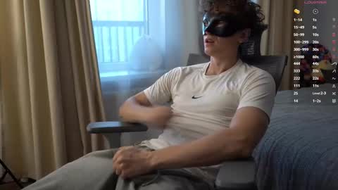 Snapshot of maestro3369 chatting on February 23, 1:52 pm Mike XMaestro 3369 online show from February 23, 1:52 pm