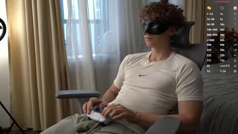 Snapshot of maestro3369 chatting on March 4, 2:12 pm Mike XMaestro 3369 online show from March 4, 2:12 pm