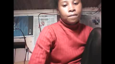 Snapshot of maevafanella chatting on March 8, 8:01 pm maevafanella online show from March 8, 8:01 pm