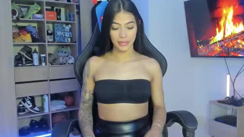 Maeve online show from March 24, 1:21 am