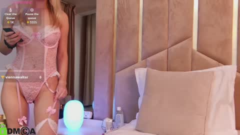 M. online show from February 7, 7:17 pm