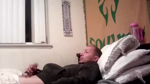 Snapshot of magdalena_805 chatting on February 7, 6:14 am magdalena_805 online show from February 7, 6:14 am