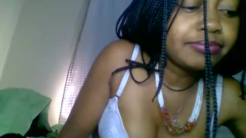 Snapshot of magdalinemus chatting on September 8, 2:27 pm magdalinemus online show from September 8, 2:27 pm