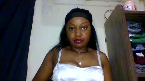 Snapshot of magdalinemus chatting on April 9, 8:42 am magdalinemus online show from April 9, 8:42 am