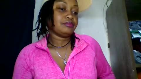 Snapshot of magdalinemus chatting on April 23, 2:35 am magdalinemus online show from April 23, 2:35 am