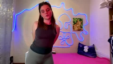 Amy online show from May 4, 11:50 am