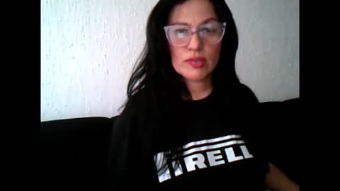 Snapshot of magentastudio2025 chatting on December 17, 9:54 pm magentastudio2025 online show from December 17, 9:54 pm