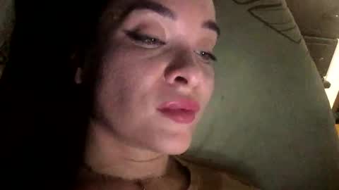 Snapshot of magggg658318 chatting on March 6, 3:02 pm magggg658318 online show from March 6, 3:02 pm