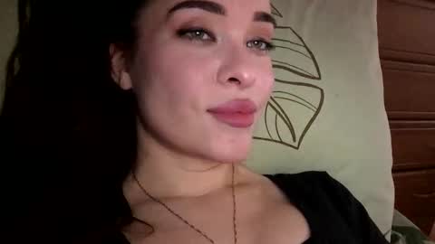 Snapshot of magggg658318 chatting on November 19, 11:43 am magggg658318 online show from November 19, 11:43 am