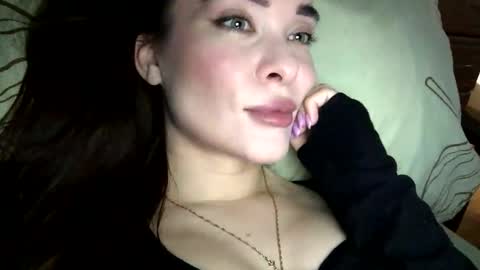 Snapshot of magggg658318 chatting on November 29, 12:19 pm magggg658318 online show from November 29, 12:19 pm