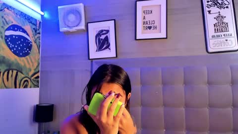 Snapshot of maggie_greene chatting on September 10, 1:00 pm Maggie online show from September 10, 1:00 pm