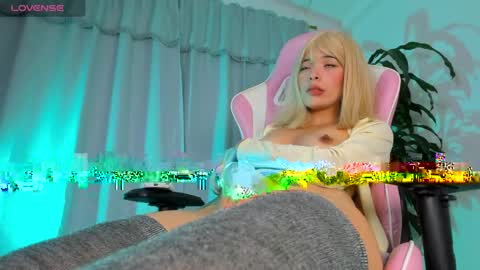 maggie online show from May 2, 2:44 pm