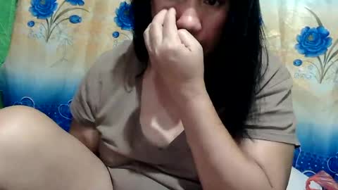Snapshot of maggie_sweet09 chatting on July 6, 8:11 pm maggie_sweet09 online show from July 6, 8:11 pm