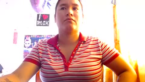 Snapshot of maggiie_taylor chatting on August 3, 1:38 pm Maggie Taylor online show from August 3, 1:38 pm
